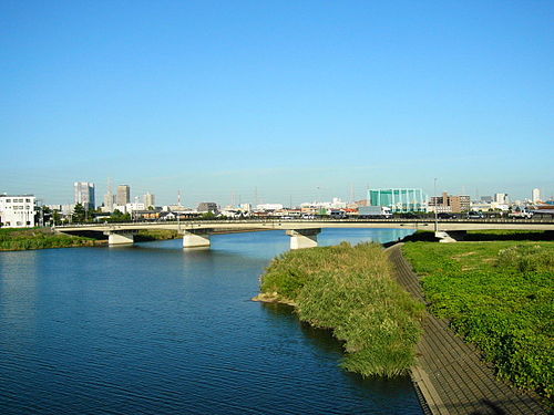 Tsurumi River